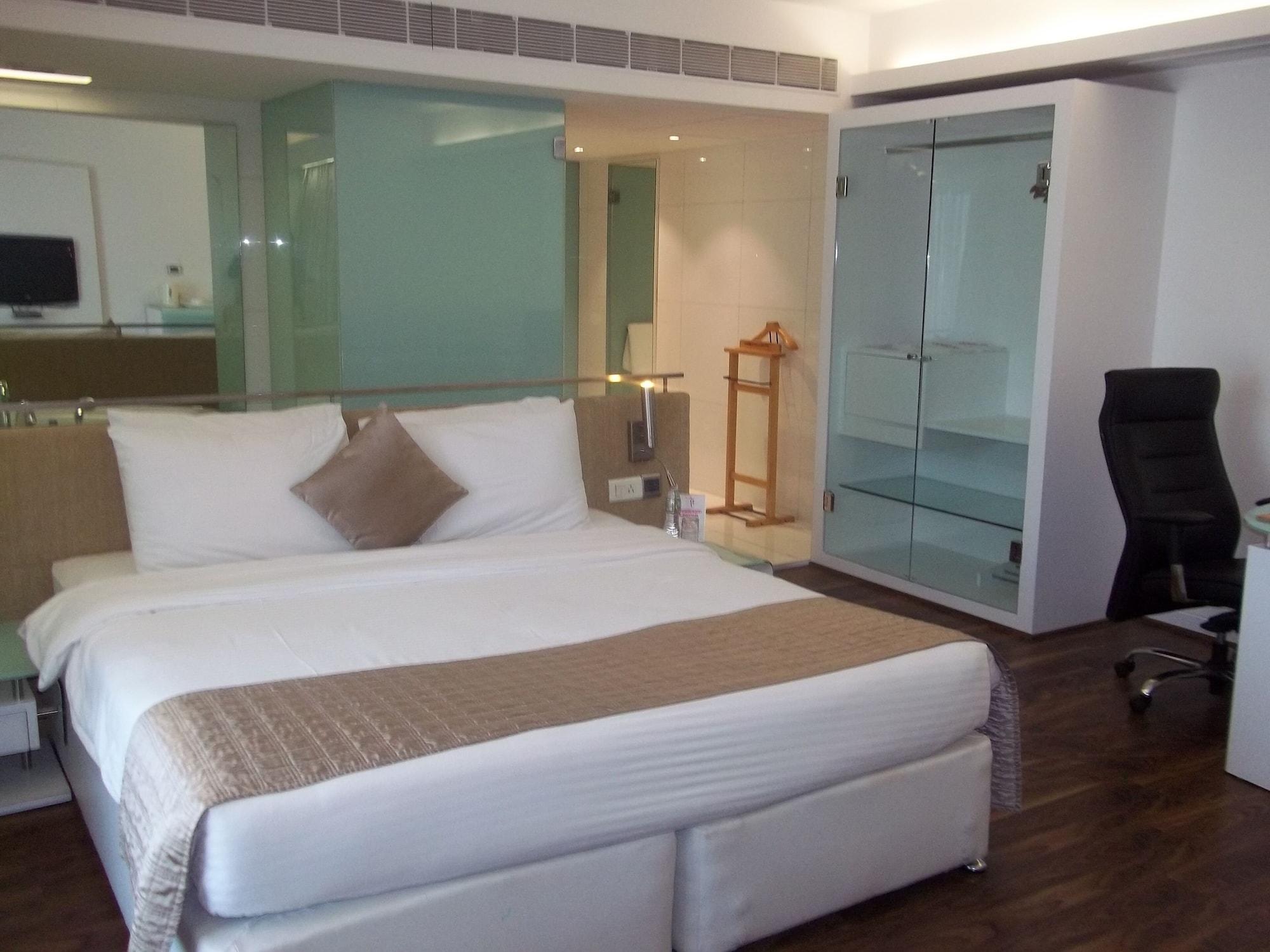 Welcomhotel By Itc Hotels, Ashram Road, אחמדאבאד מראה חיצוני תמונה