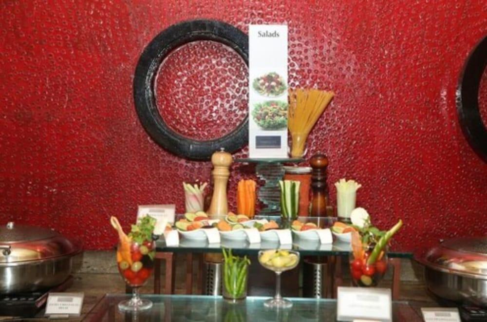 Welcomhotel By Itc Hotels, Ashram Road, אחמדאבאד מראה חיצוני תמונה