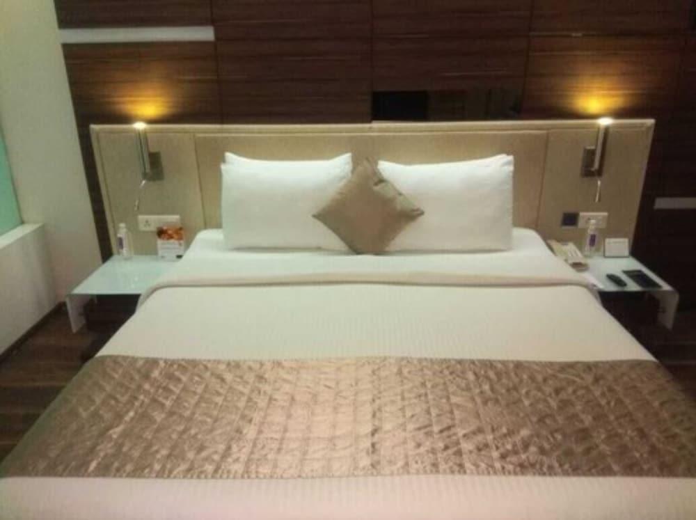 Welcomhotel By Itc Hotels, Ashram Road, אחמדאבאד מראה חיצוני תמונה