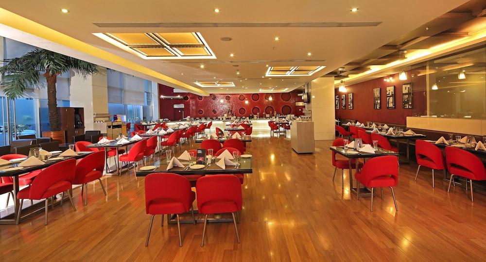 Welcomhotel By Itc Hotels, Ashram Road, אחמדאבאד מראה חיצוני תמונה